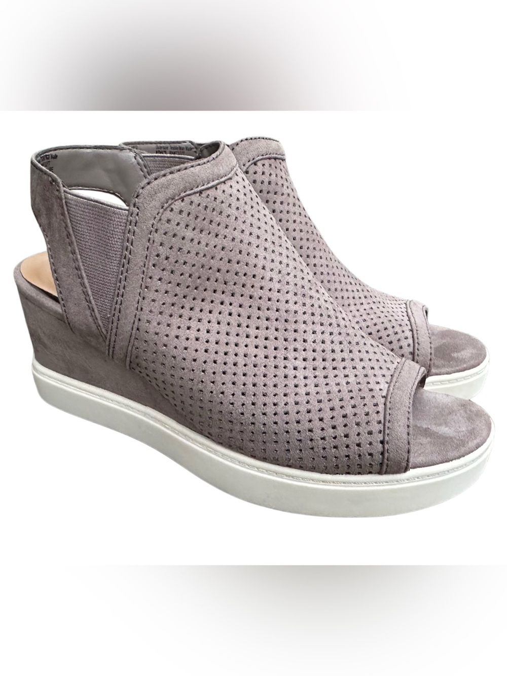 Sonoma Goods For Life Gray Taupe Perforated Peep Toe Wedge Sandals Women’s 6